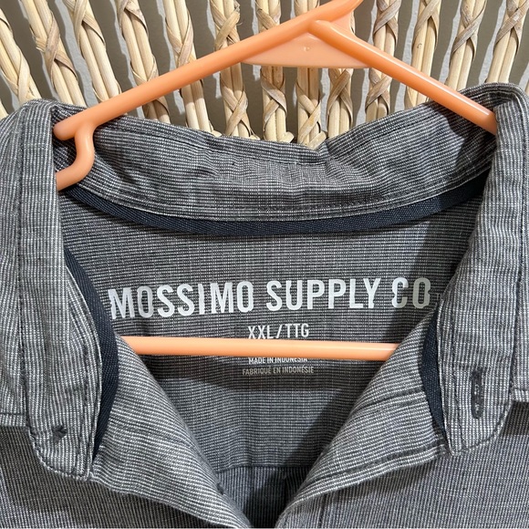 Men’s long sleeve button down shirt - Picture 2 of 6